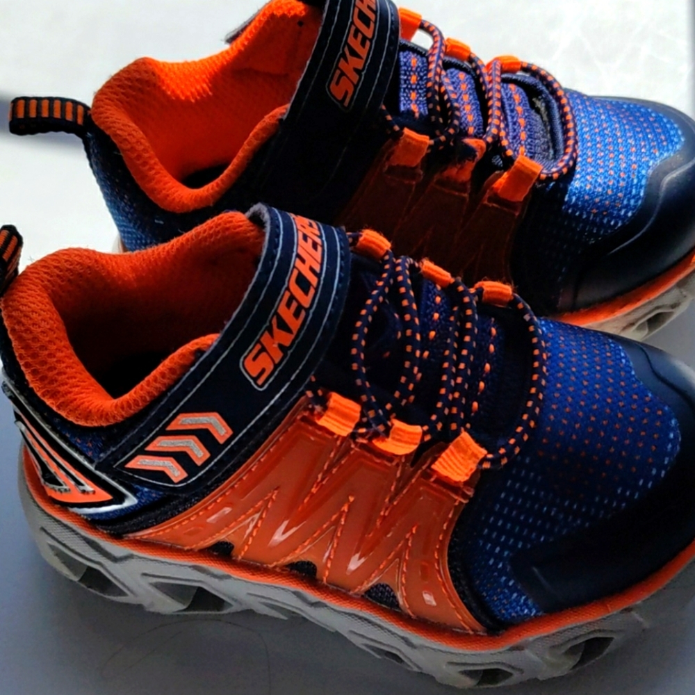 Skechers Light-up,Size 5 (Toddler),Blue and orange